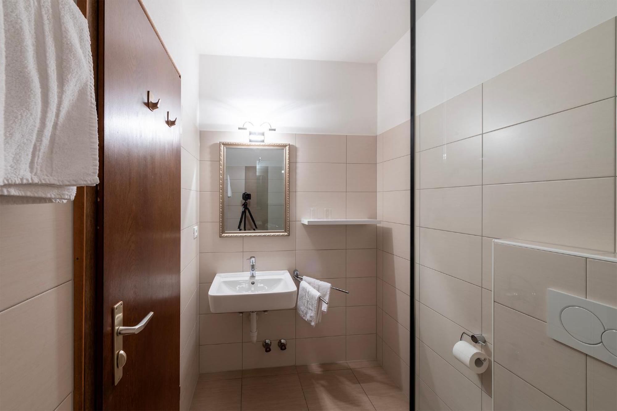 Andreas Hofer Aparthotel Schenna Exteriör bild